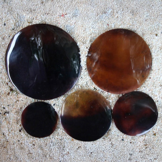 Pen shell black polished round