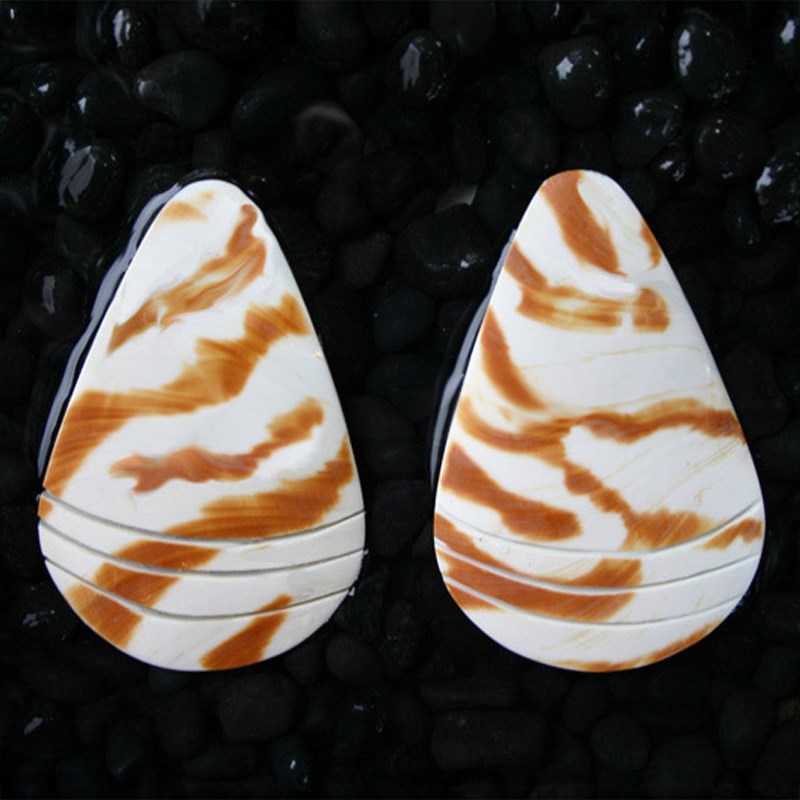 Nautilus Brown stripe ovoid pair