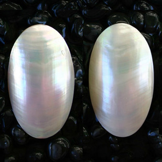 Carmelite pearled oval