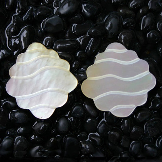 Goldlip square wavy lines and edges