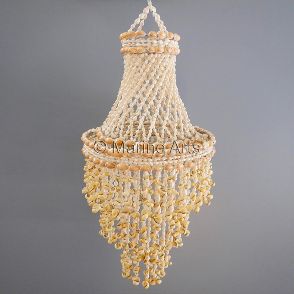 Chandelier tier white nassa cream communis