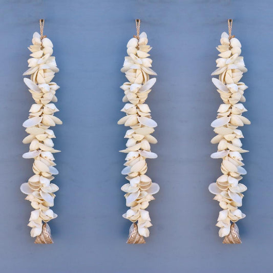 Garland white and pearl