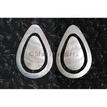 Nautilus pearl Loop with centrepiece pair