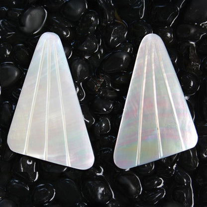 Nautilus pearl triangle with stripe pair