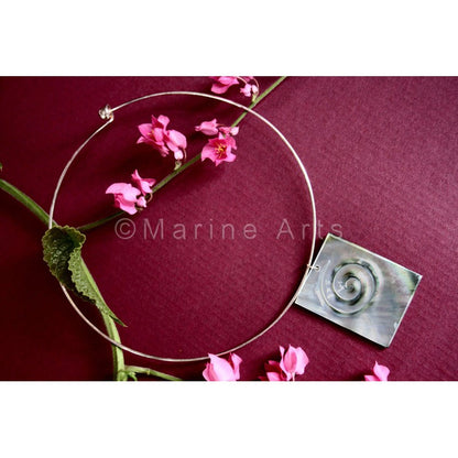 Carved pearl shell without cord 14